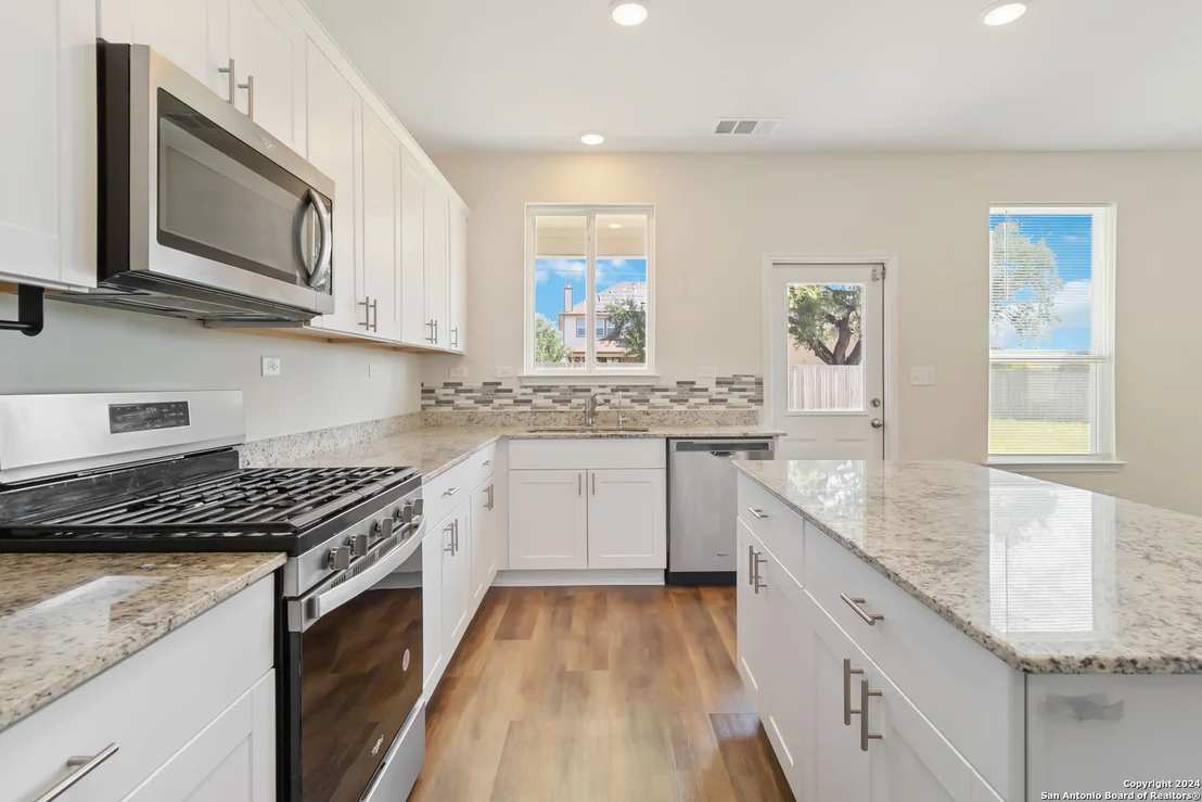 Photo of 13123 SENDERO ROBLE