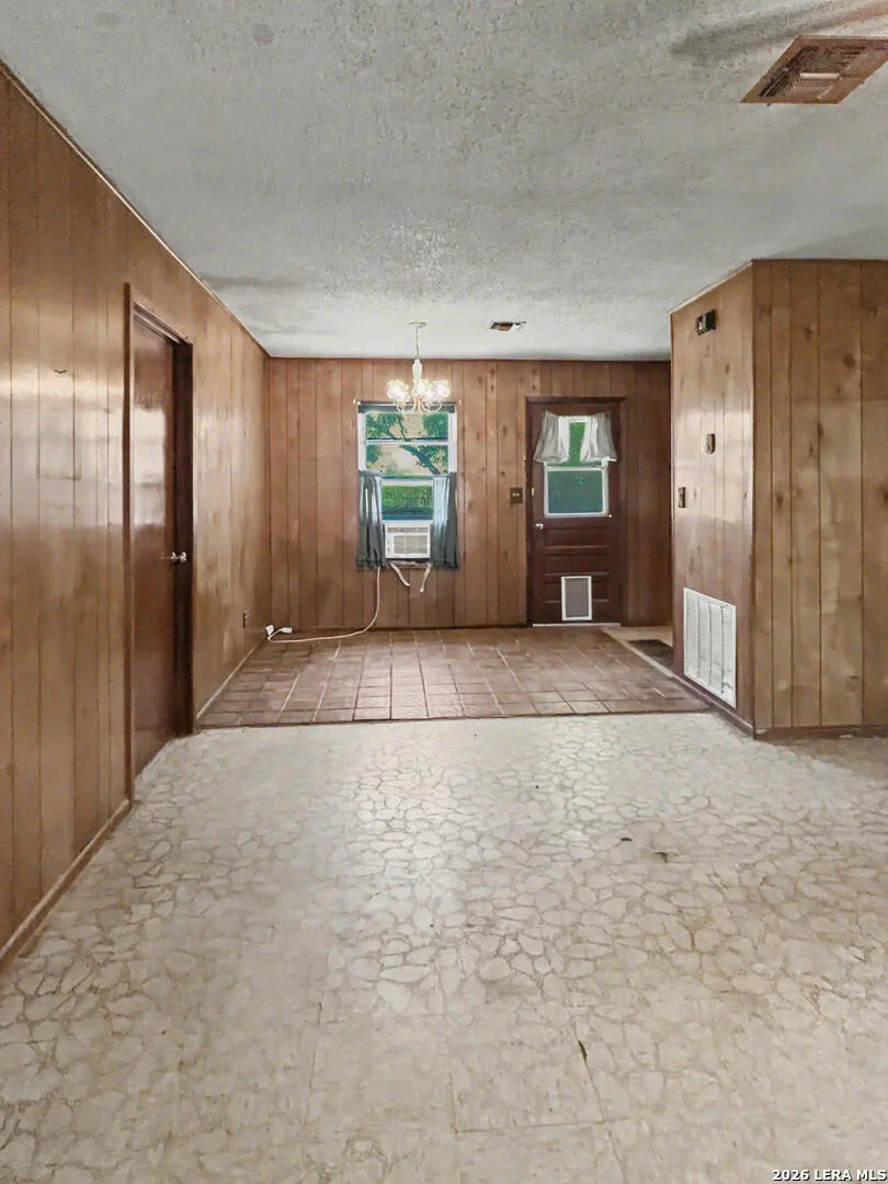 Photo of 517 E Daniel