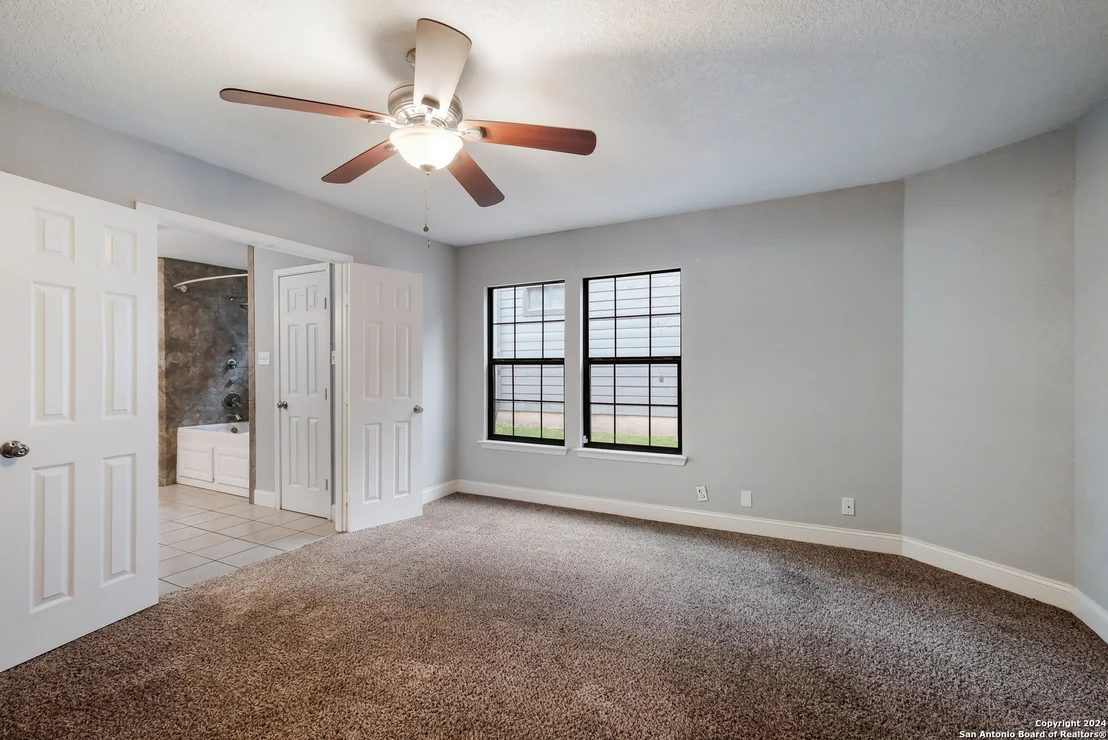 Photo of 2622 JOHNSON GRASS