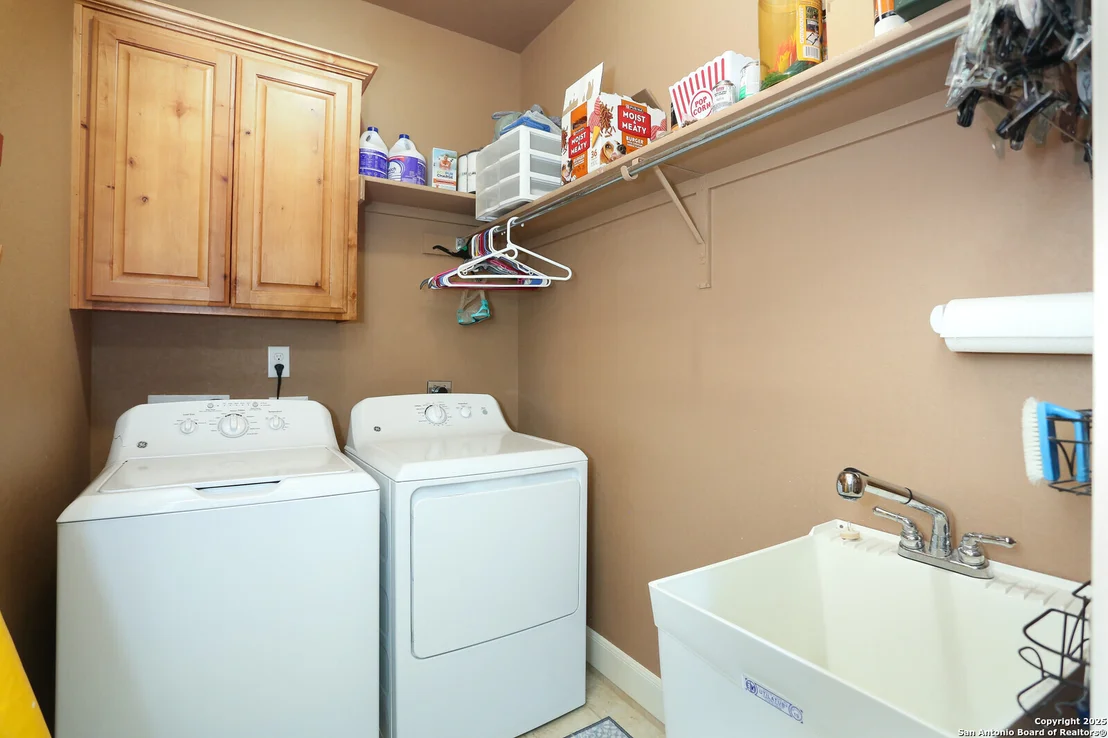 Photo of 861 County Road 464