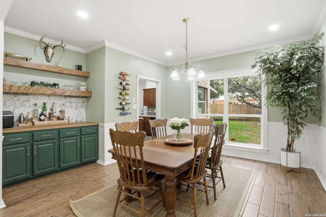 Photo of 21139 Simi Valley Dr