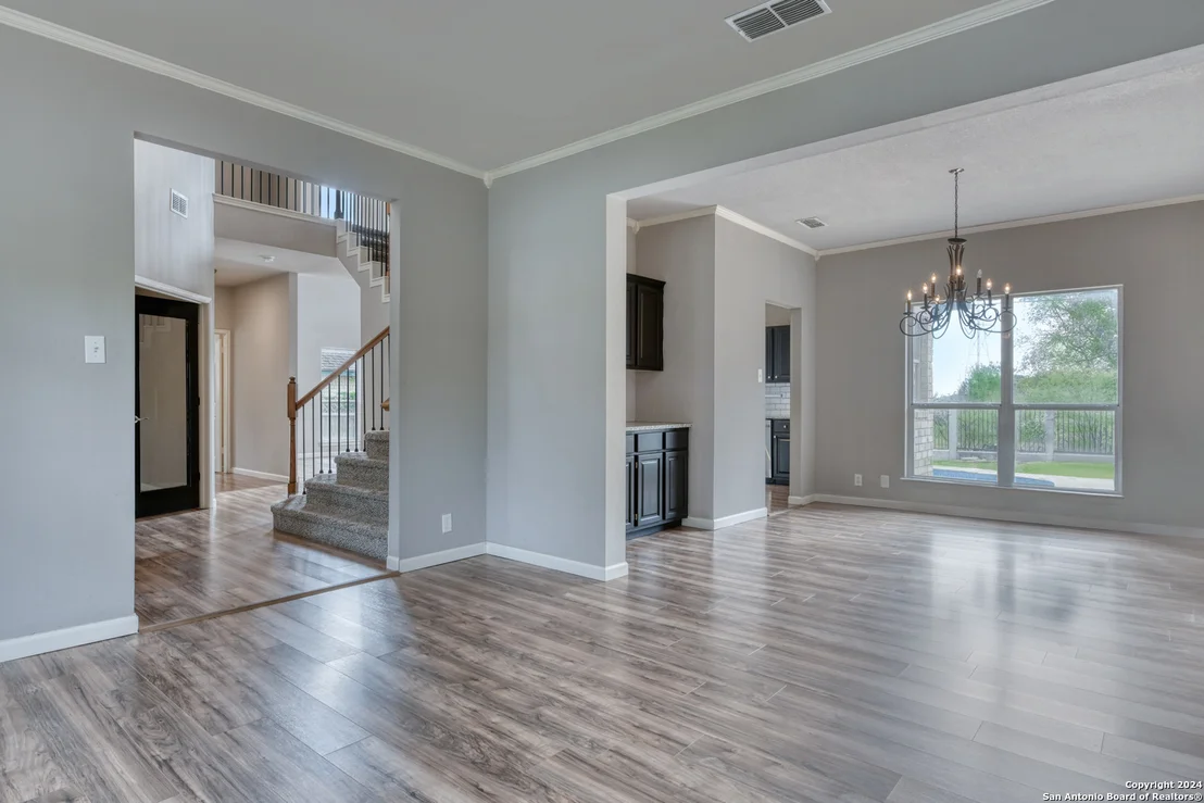 Photo of 2754 MONTEBELLO