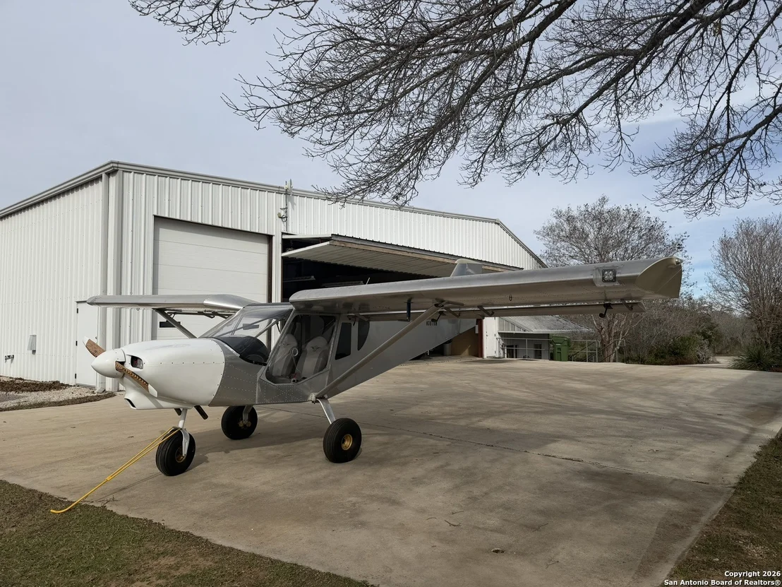 Photo of 442 Tailwind