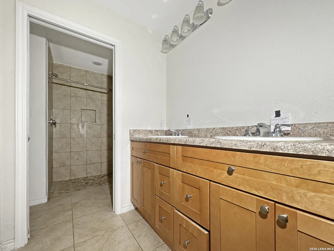 Photo of 505 Indian Crossing