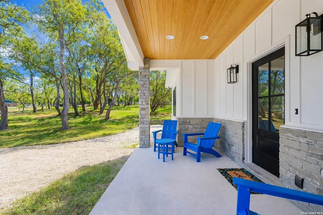 Photo of 408 Rust Ranch Rd