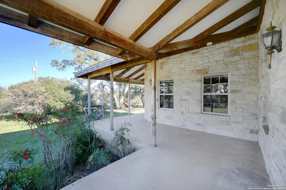 Photo of 1061 Cascade Trail