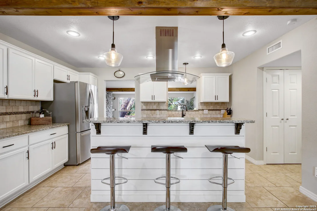 Photo of 327 BURNSIDE DR