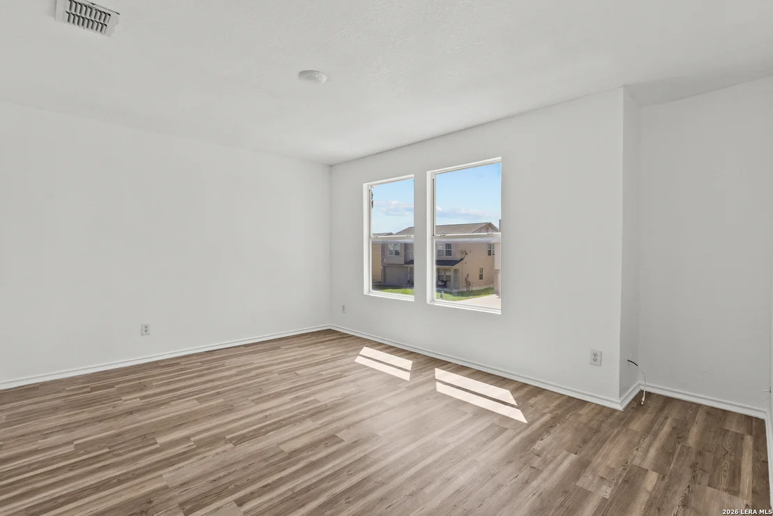 Photo of 136 Gatewood Bay