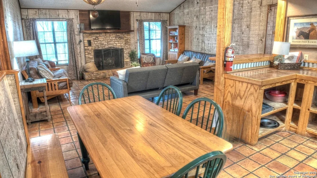 Photo of 65 PINEVIEW RD