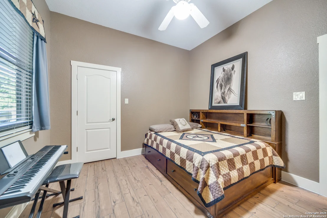 Photo of 203 Horseshoe Bend