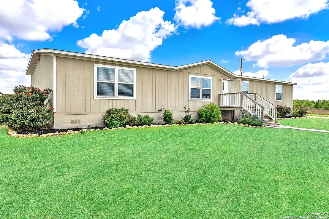 Photo of 1640 WOSNIG RD