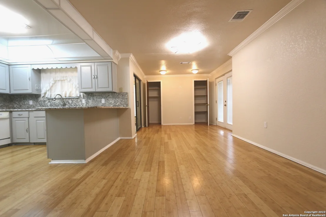 Photo of 5621 GALEWIND DR