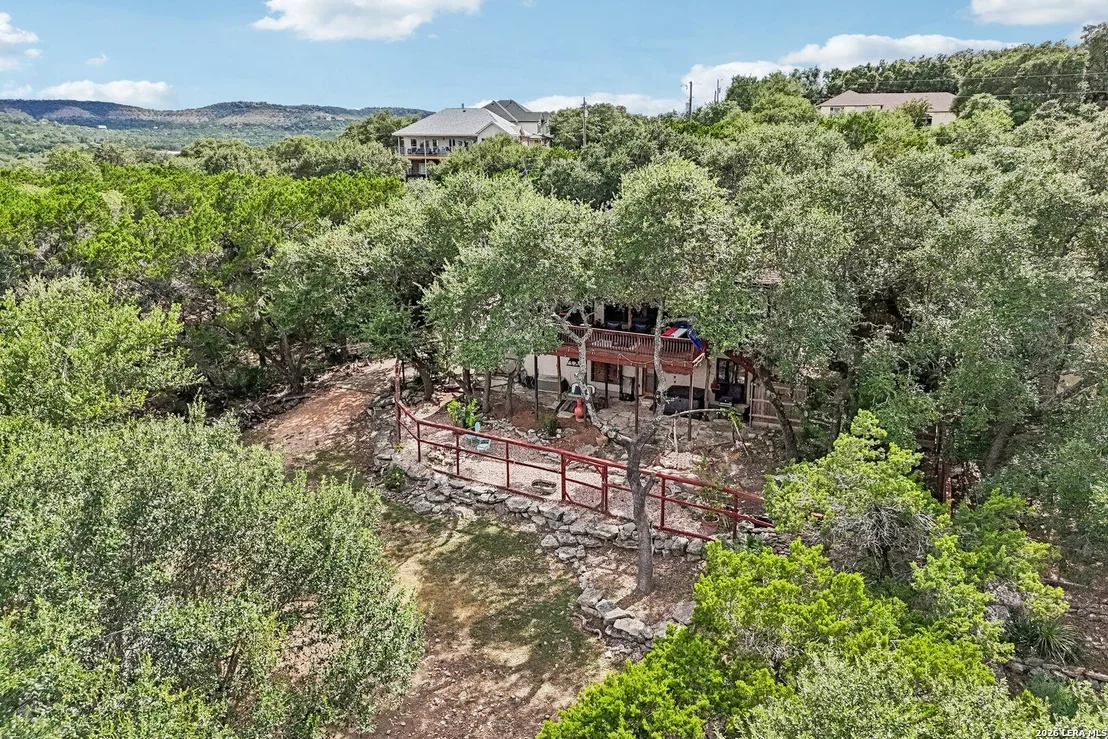 Photo of 175 Lorne Rd