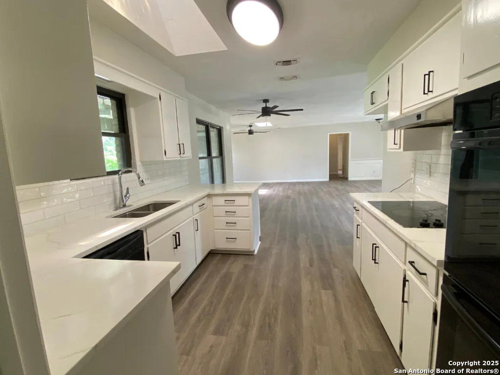 Photo of 749 Windrock