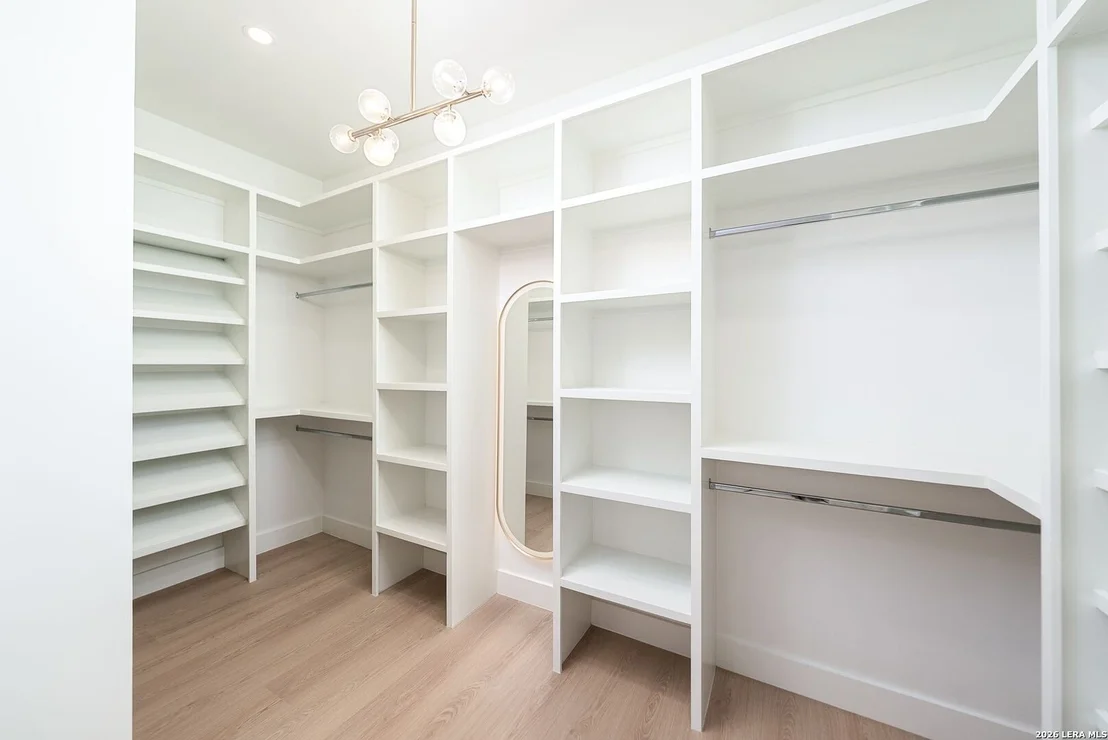 Photo of 16 GRANTHAM GLN