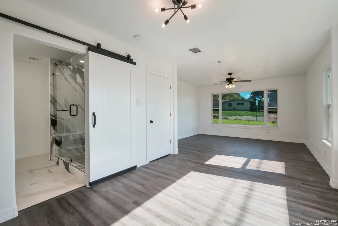Photo of 103 WARING DR