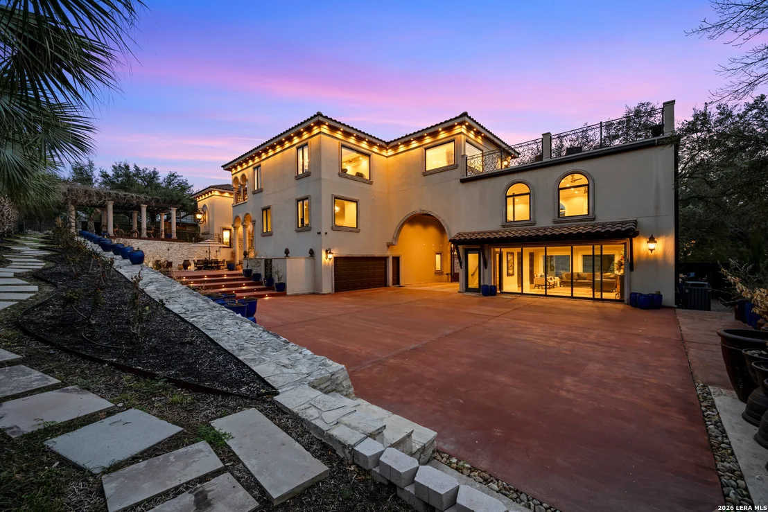 Photo of 11 Vineyard Dr.