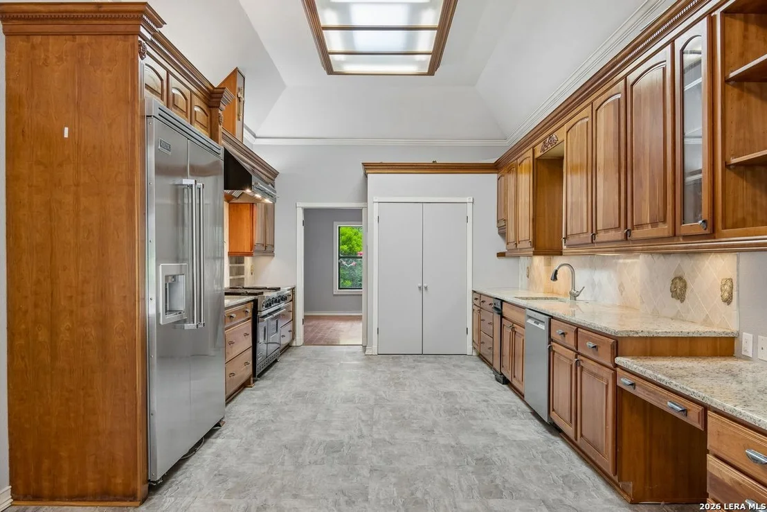 Photo of 237 CREST TRL