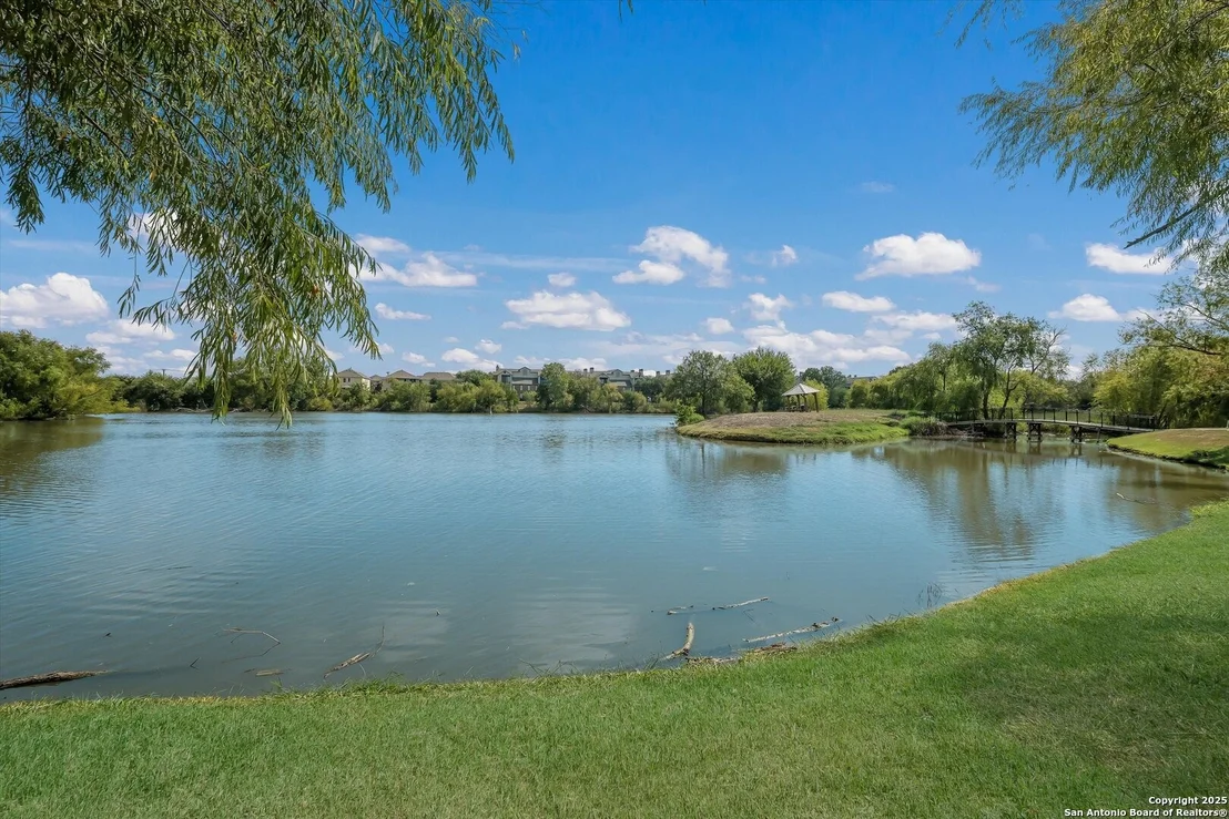 Photo of 9011 Summit lake