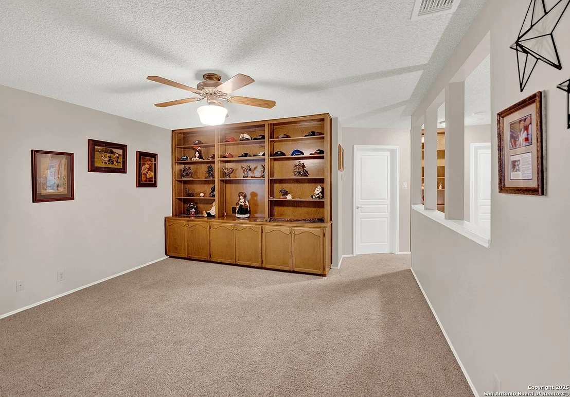 Photo of 121 SPYGLASS