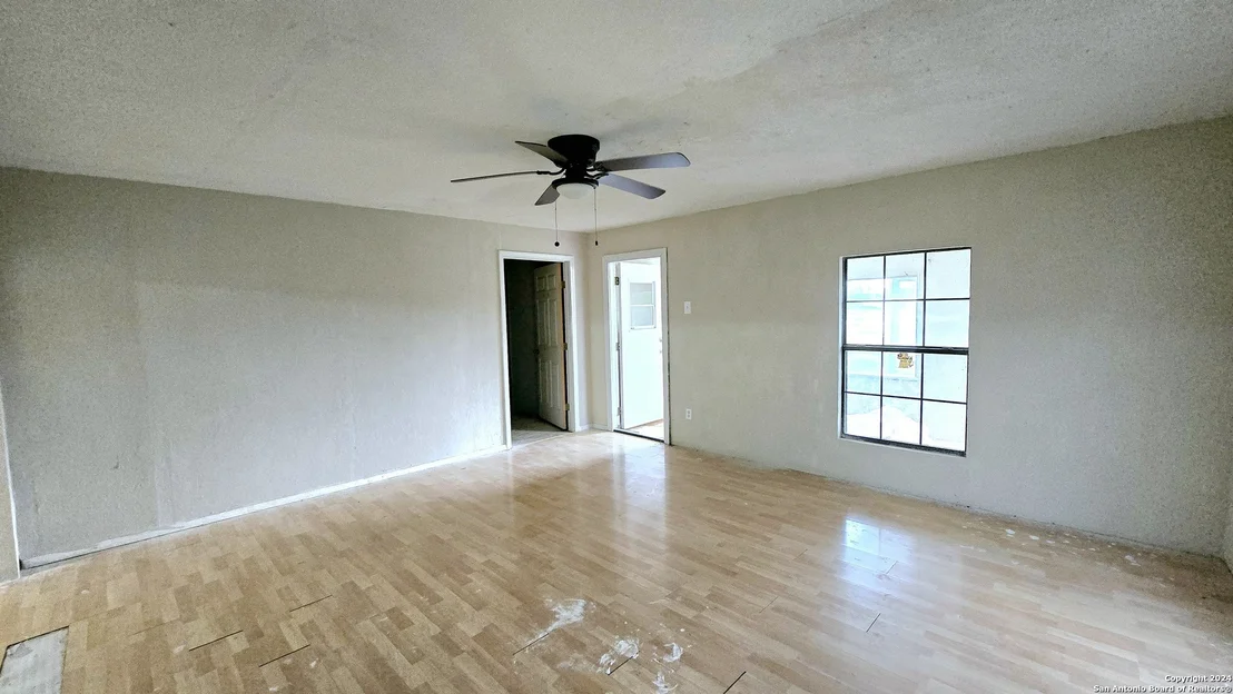 Photo of 374 COUNTY ROAD 574