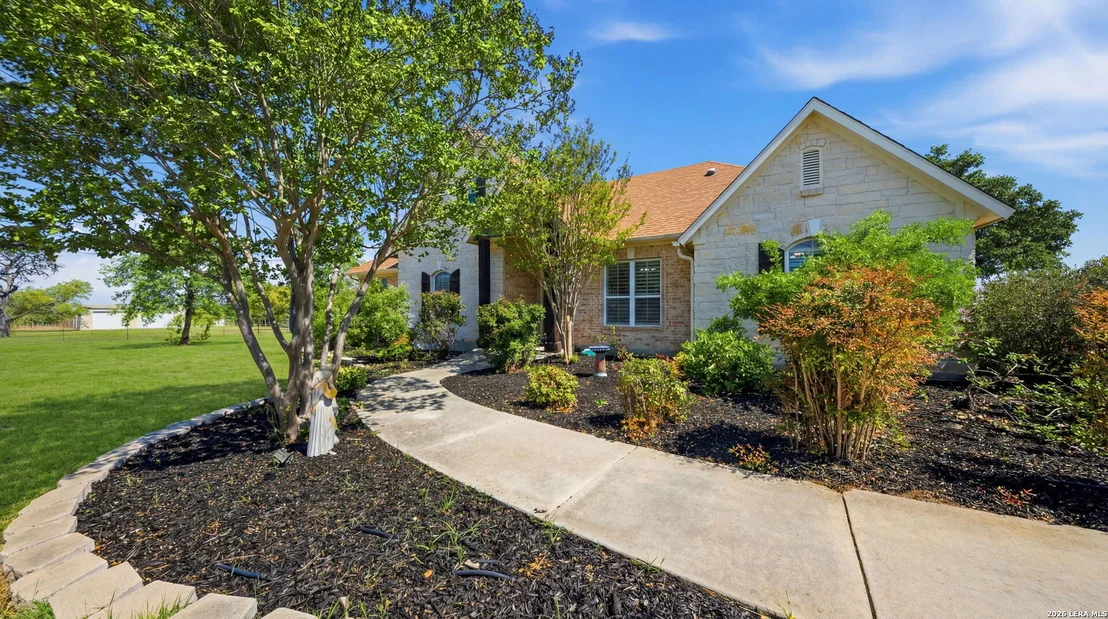 Photo of 126 Juniper Ln