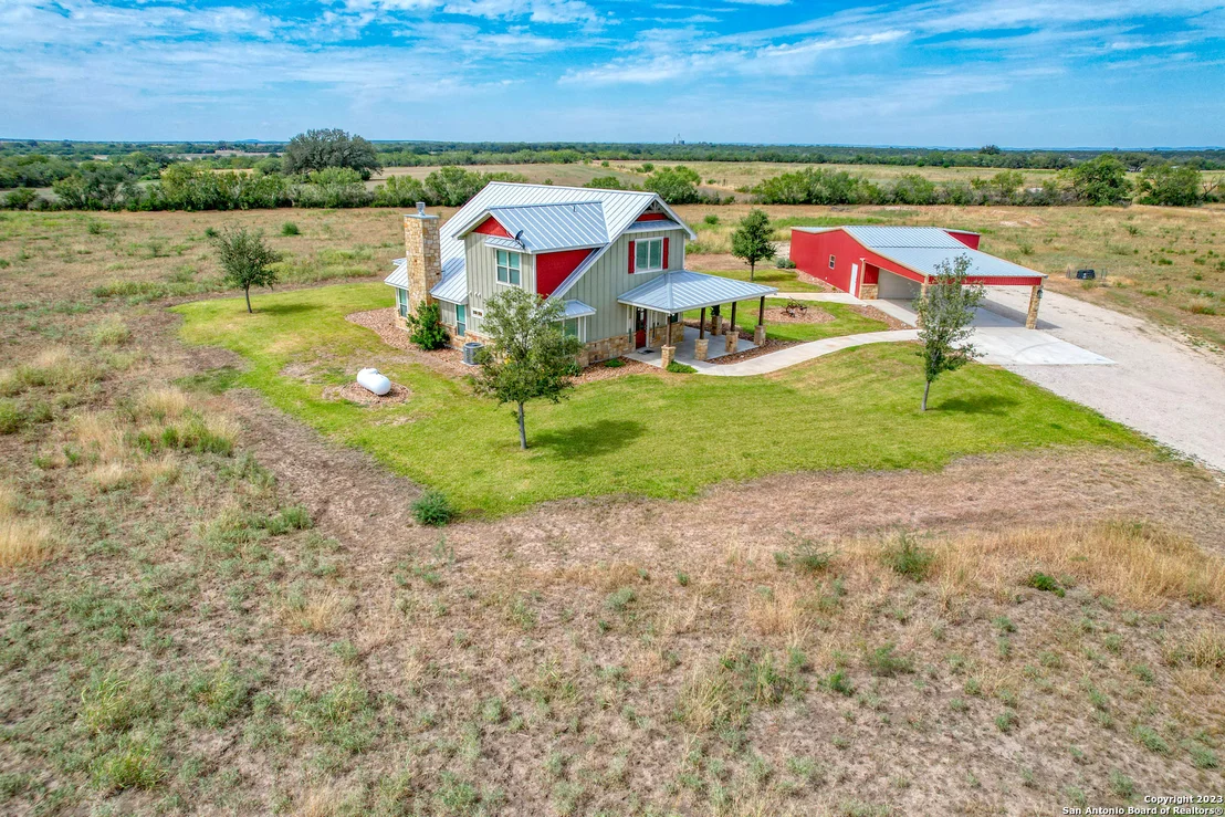 Photo of 2371 N Ranch Road 187
