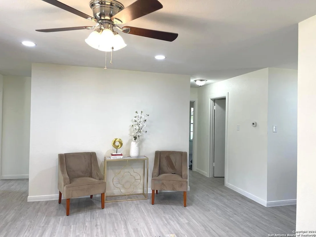 Photo of 8280 VENTURA BLVD