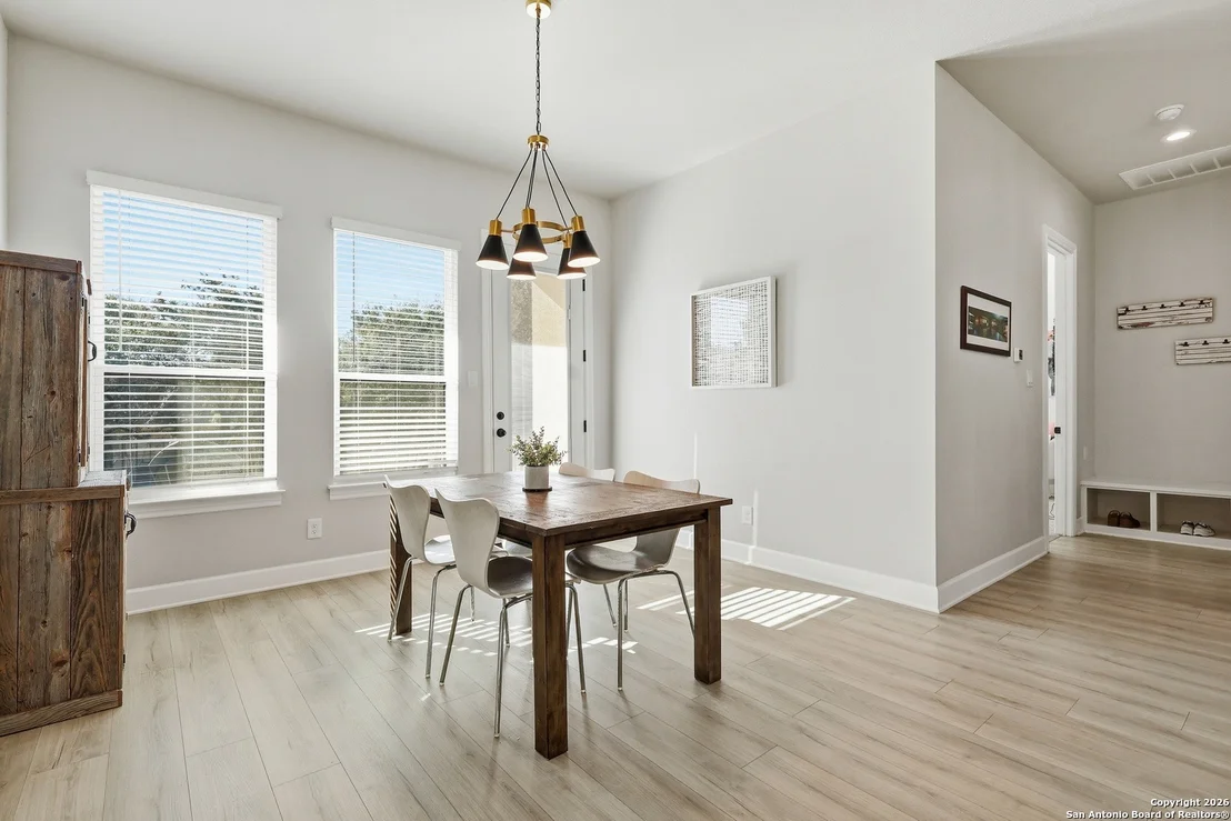 Photo of 910 Slumber