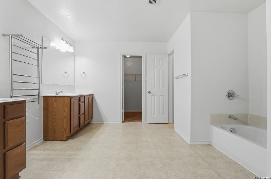 Photo of 9323 SPRUCE CRST
