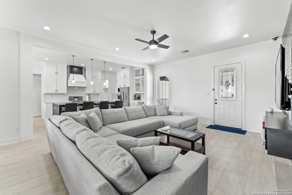 Photo of 1101 Persimmon