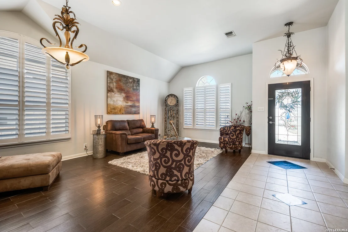 Photo of 914 Grassy Meadows