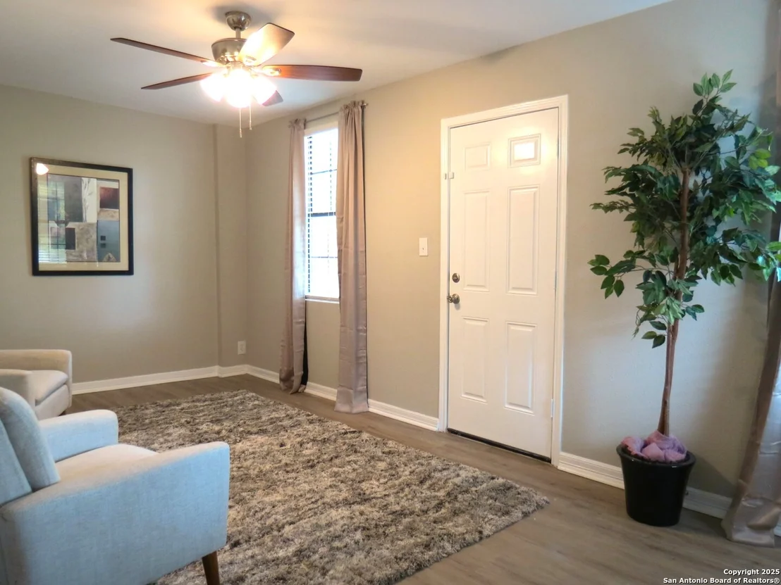 Photo of 550 Como