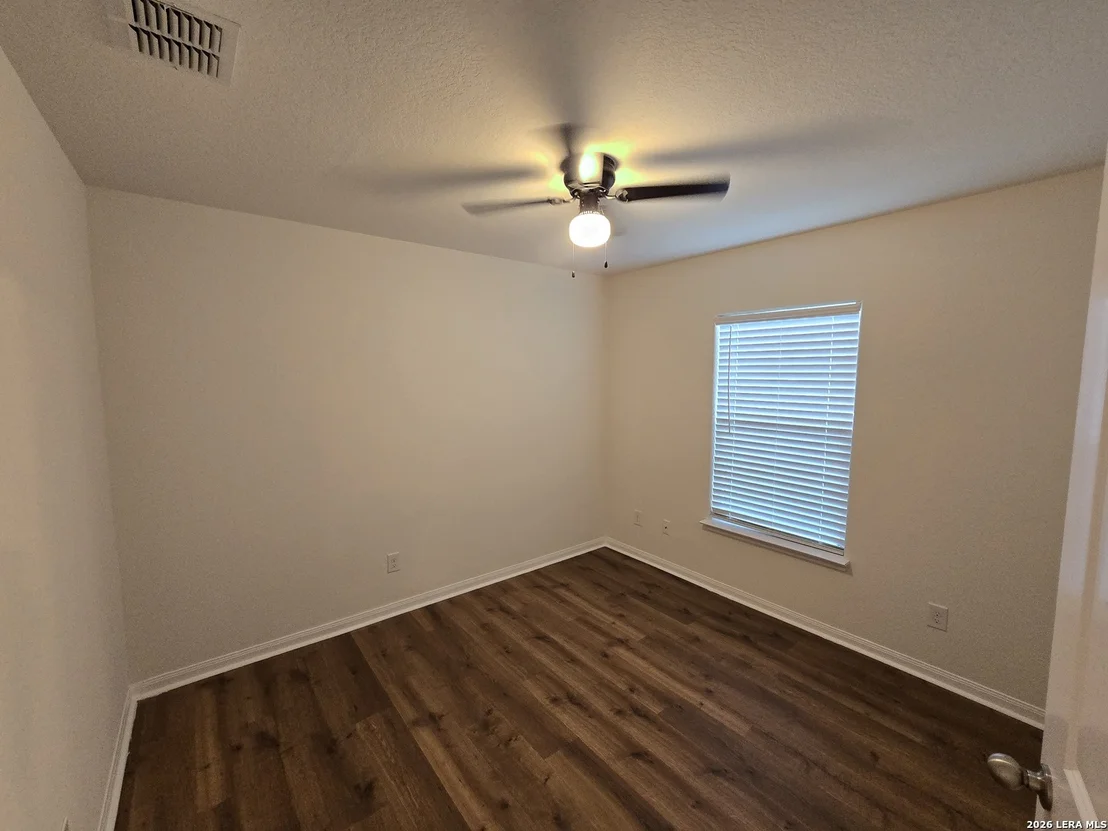 Photo of 12150 LUCKEY VW