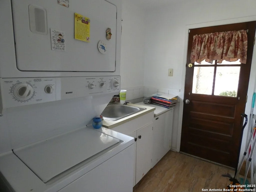 Photo of 218 Kessler Lane