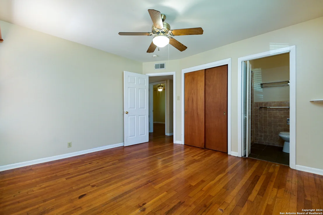 Photo of 1502 VIEWRIDGE DR