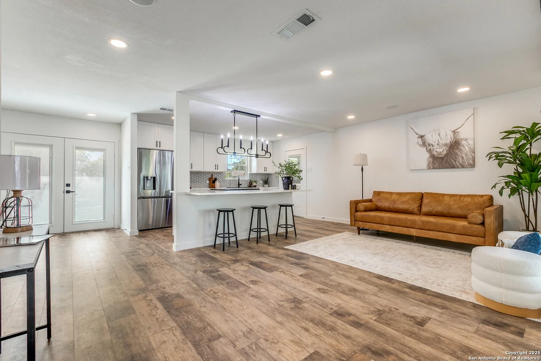 Photo of 112 Roundtree