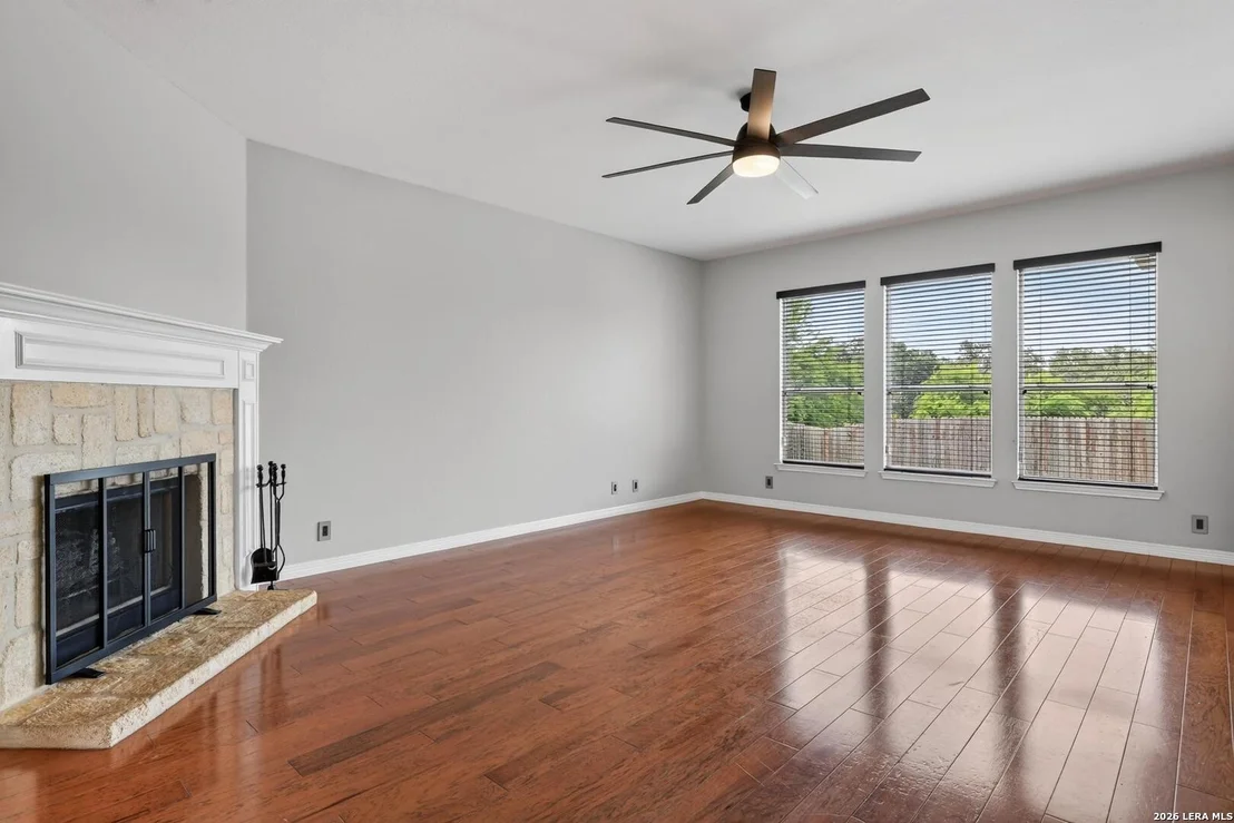 Photo of 8206 VALLEY WL