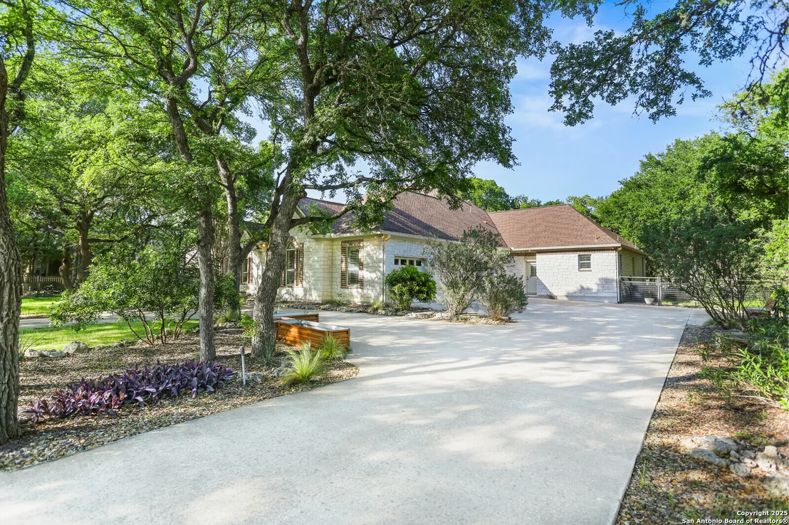 Photo of 436 hidden springs