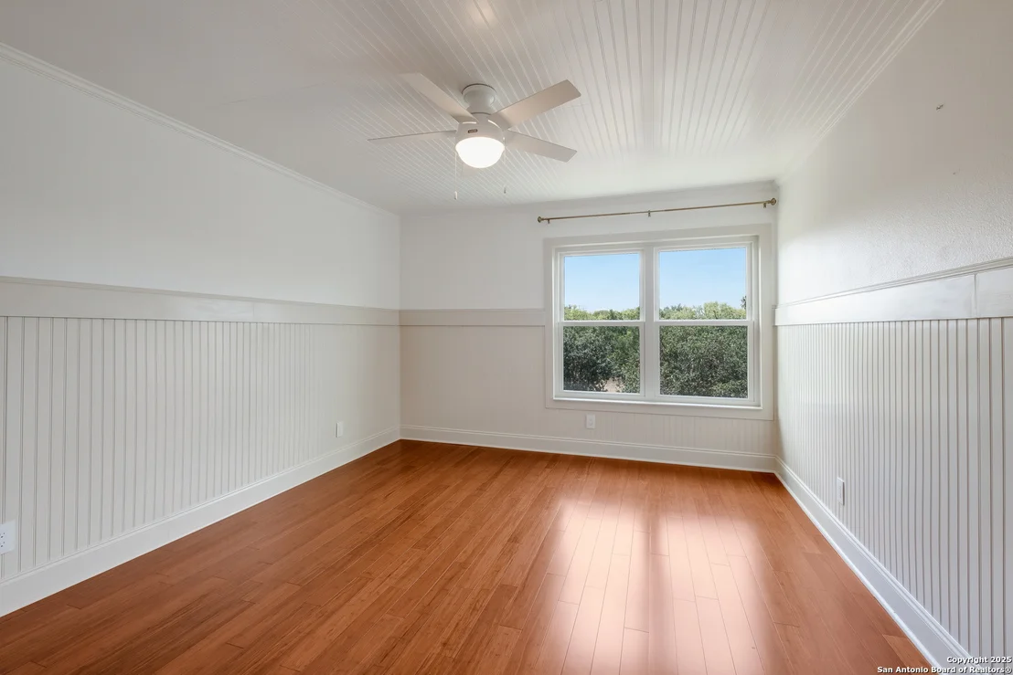 Photo of 15410 Tamaron