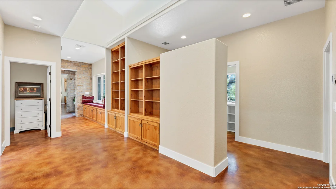 Photo of 475 JACKSON RD