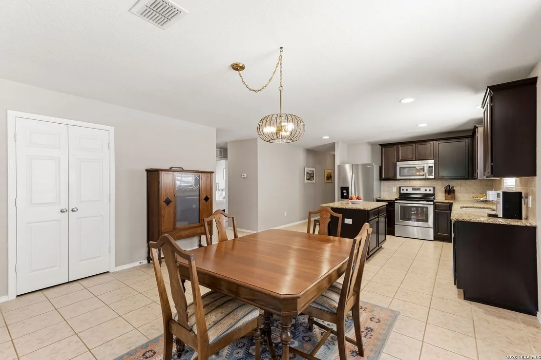 Photo of 24266 Invitation Oak