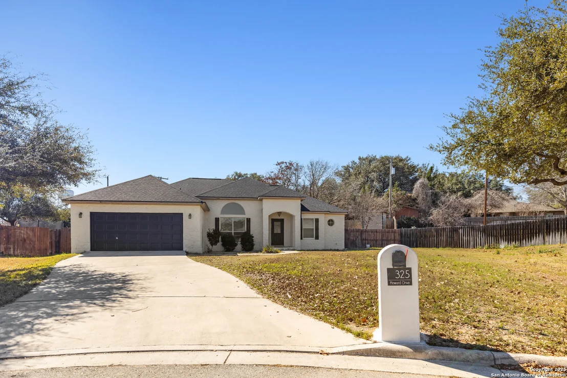 Photo of 325 Howard Dr