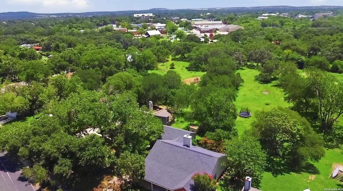 Photo of 109 CIBOLO CROSSING DR