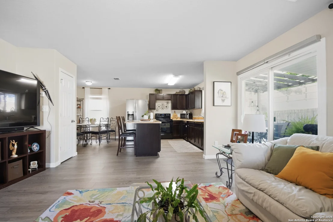 Photo of 3831 Hickory Arch