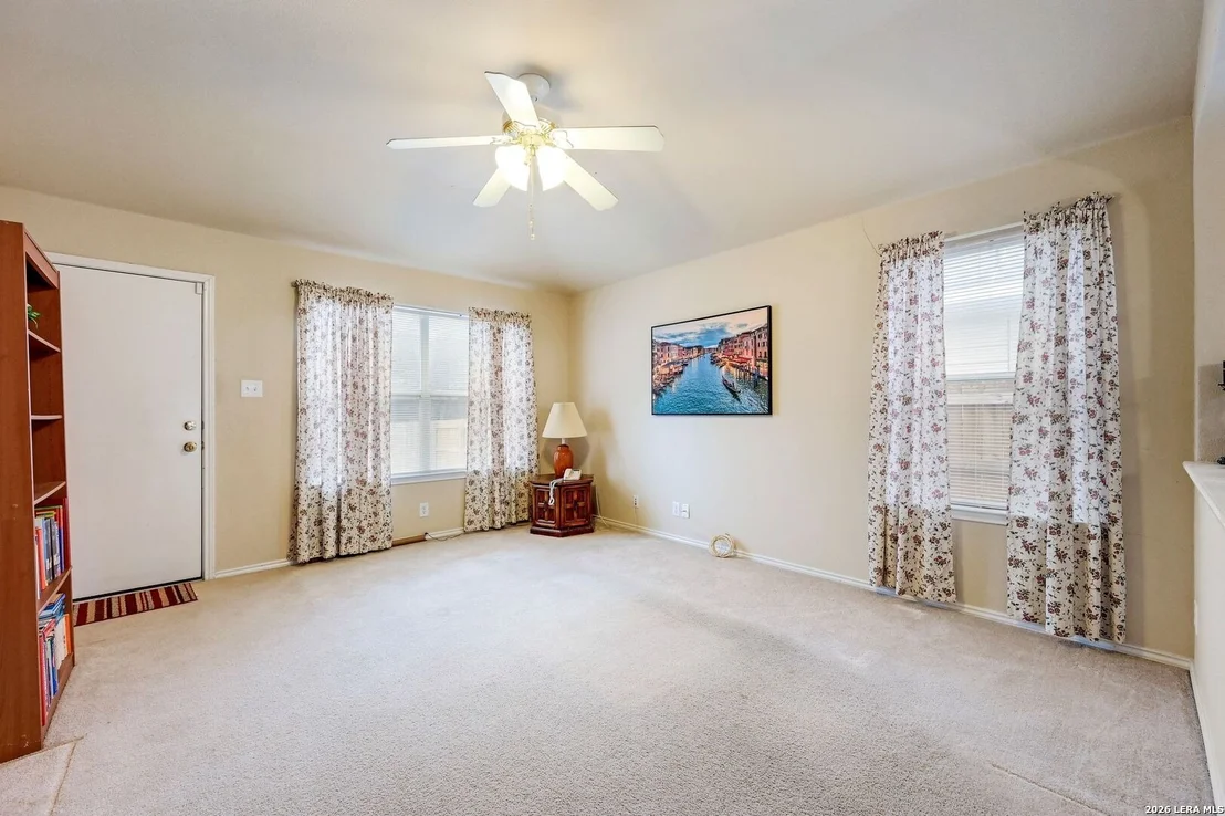 Photo of 4030 Bur Oak