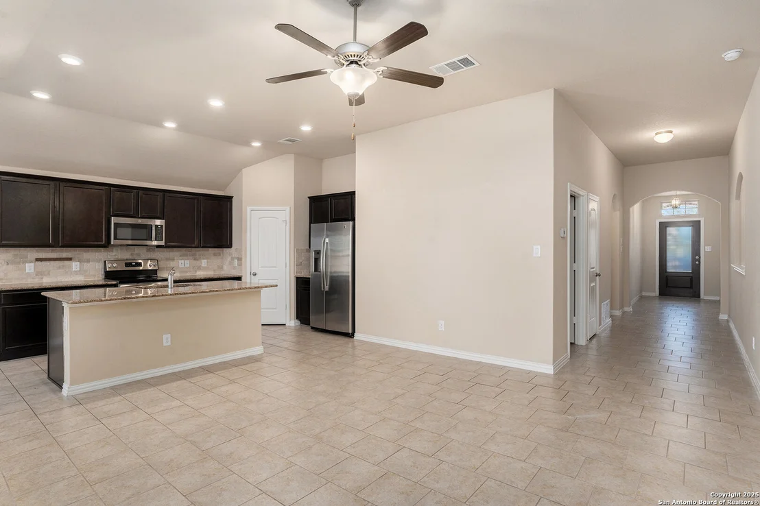Photo of 466 Meadow Wind