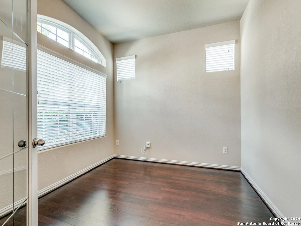 Photo of 10306 ROCAMORA
