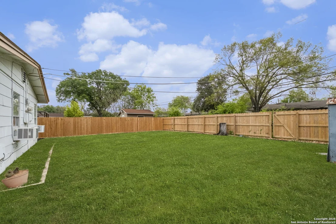 Photo of 926 Olney Drive