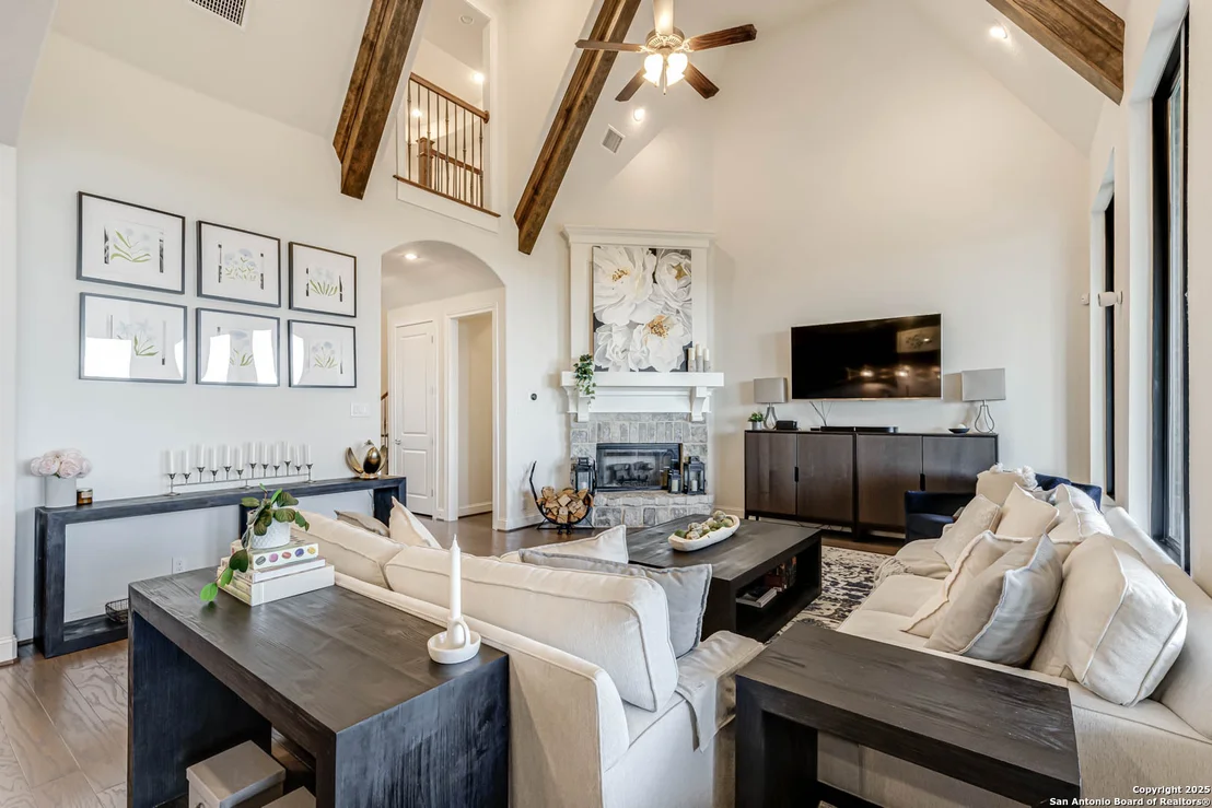Photo of 8027 Vanity Hill